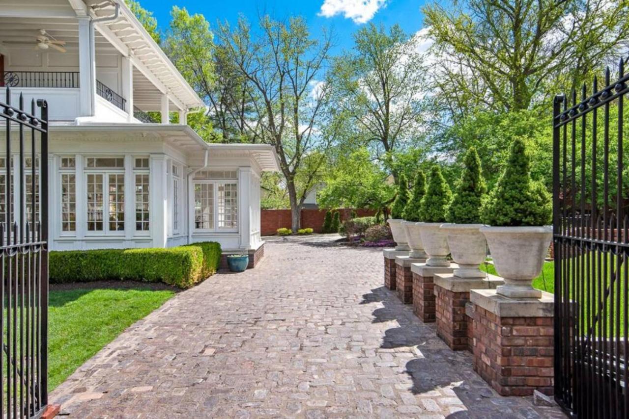 فندق Valentine At Oak Street Mansion كانزاس سيتي المظهر الخارجي الصورة